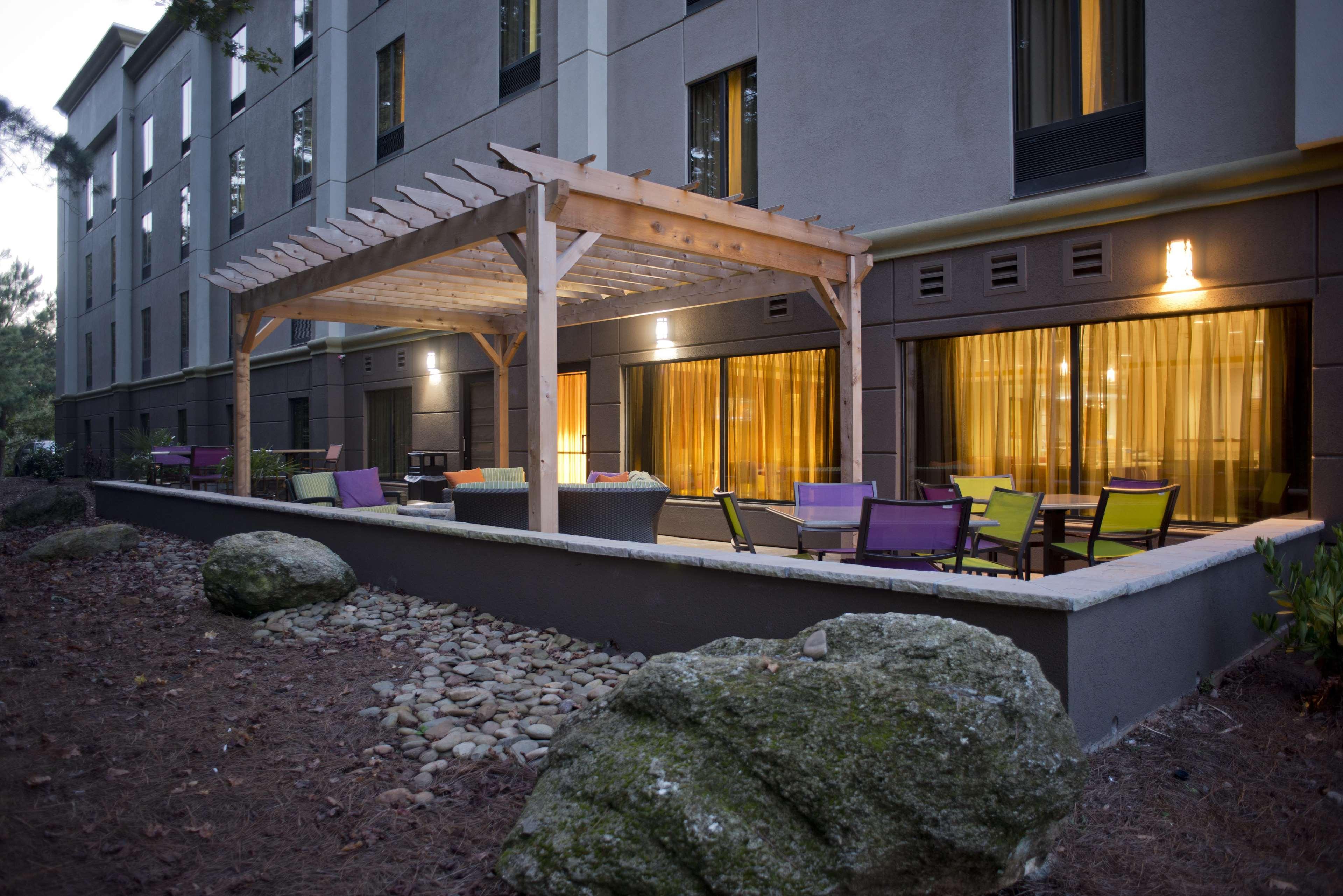 Hampton Inn Камминг Экстерьер фото
