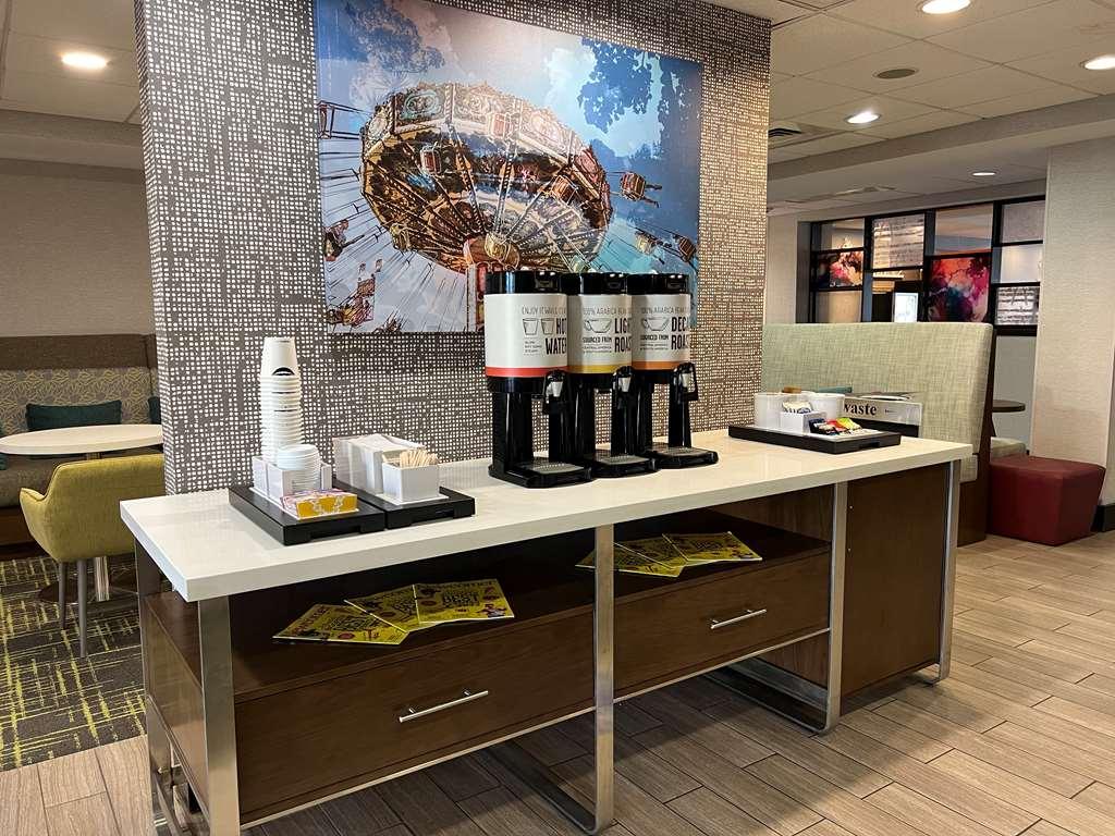 Hampton Inn Камминг Интерьер фото