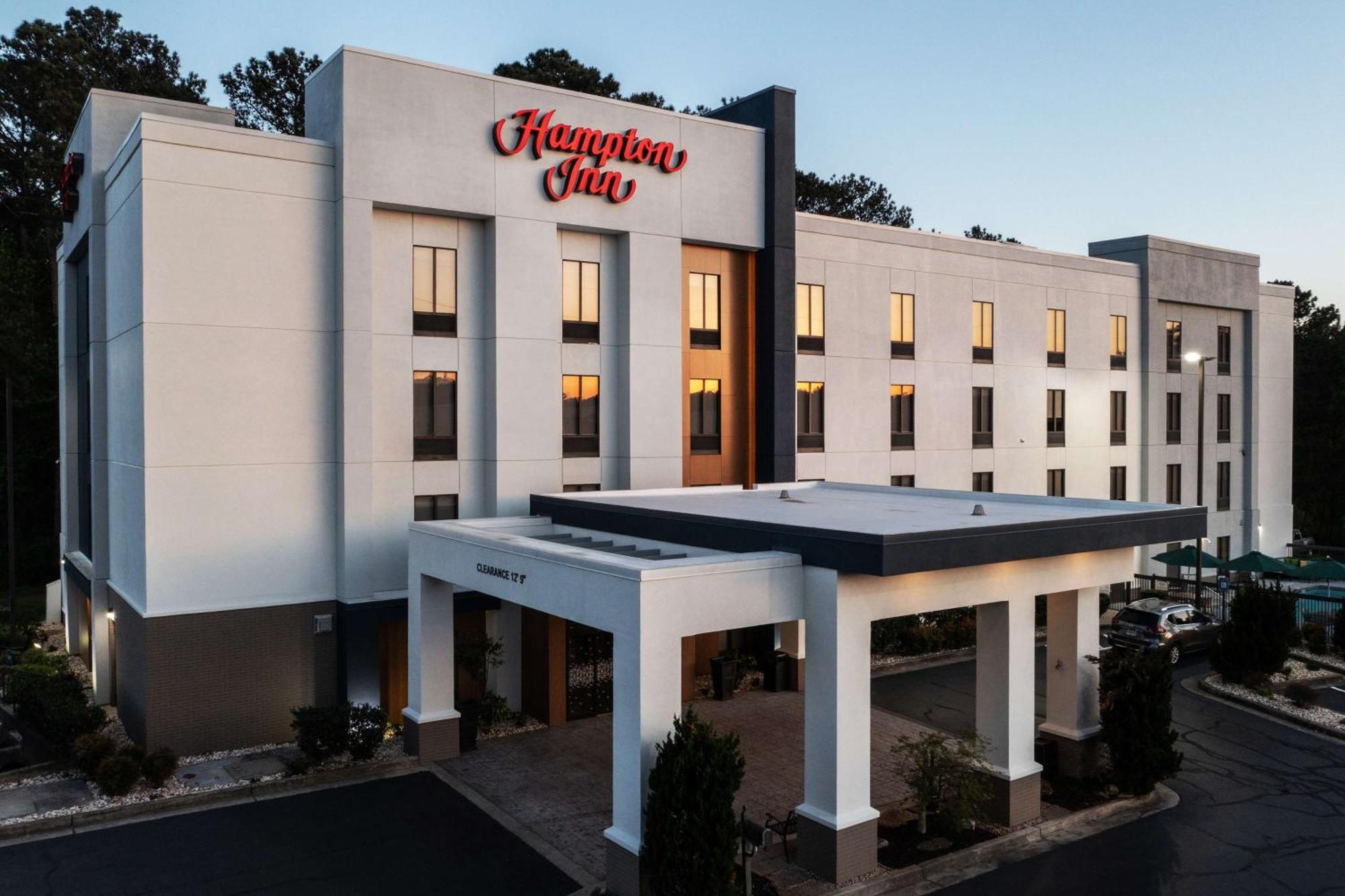 Hampton Inn Камминг Экстерьер фото